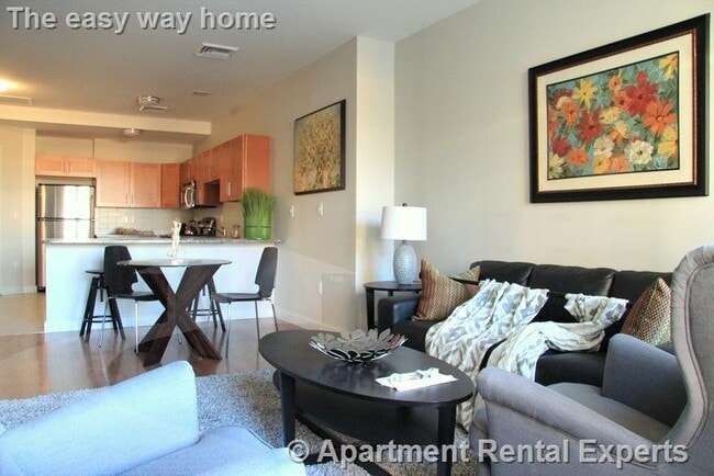 632 Massachusetts Ave, Unit #204 in Cambridge, MA - Foto de edificio - Building Photo