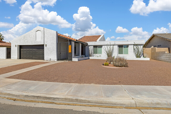 82264 E Helio Ct in Indio, CA - Foto de edificio - Building Photo