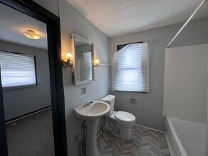 1018 Chandler St in Danville, IL - Foto de edificio - Building Photo