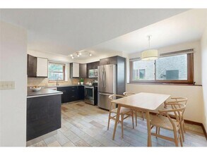 3308 Roosevelt Ct NE in Minneapolis, MN - Building Photo - Building Photo