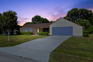 565 11th Ave in Vero Beach, FL - Building Photo