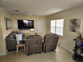 2652 SW 31st Ct in Miami, FL - Building Photo - Building Photo