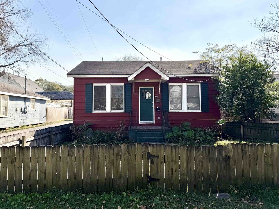 4442 Capital Heights Ave in Baton Rouge, LA - Building Photo