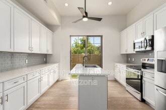 421 W 6th St in Tempe, AZ - Foto de edificio - Building Photo