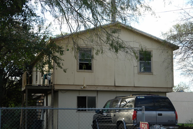 700 Richard Ave in Kingsville, TX - Building Photo - Building Photo