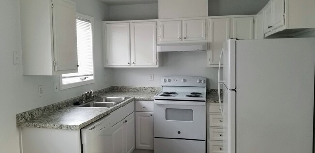 5850 Rocky Mountain Ct, Unit #D