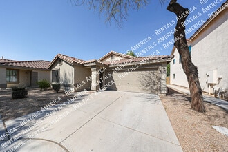 1404 S Crossbow Ct in Chandler, AZ - Building Photo - Building Photo