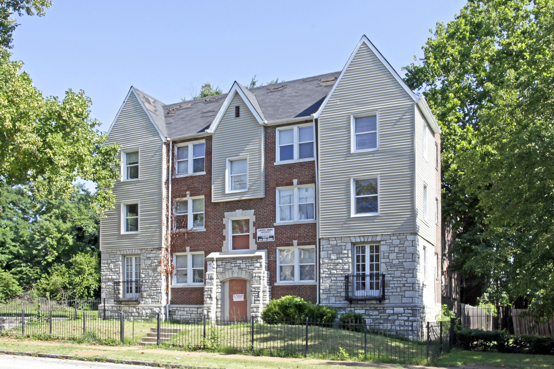 Cates Park Apartments in St. Louis, MO - Building Photo