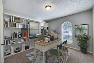 10102 Crescent Moon Dr in Houston, TX - Building Photo - Building Photo