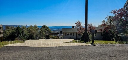 510 Dogwood Trail in South Pittsburg, TN - Building Photo - Building Photo