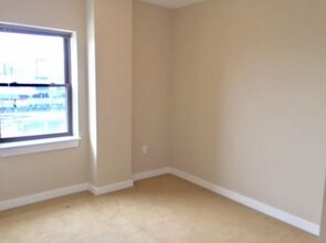 532 Commonwealth Ave, Unit A in Boston, MA - Building Photo - Building Photo