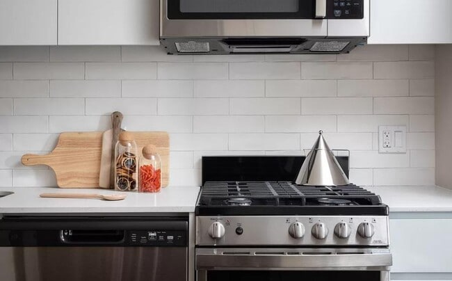 Grand Avenue in Brooklyn, NY - Building Photo - Building Photo