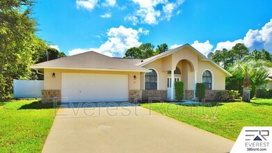 65 Burbank Dr in Palm Coast, FL - Building Photo - Building Photo