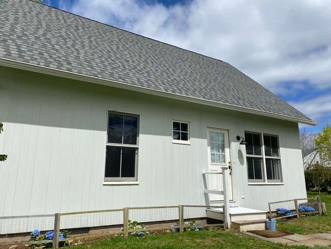 33 Copse Rd in Madison, CT - Building Photo - Building Photo