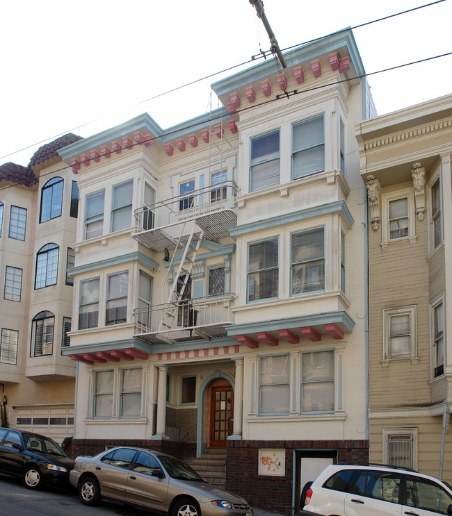 1575 Sacramento St in San Francisco, CA - Building Photo - Building Photo