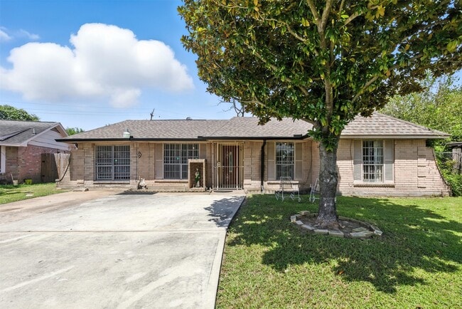 property at 4103 Sandydale Ln