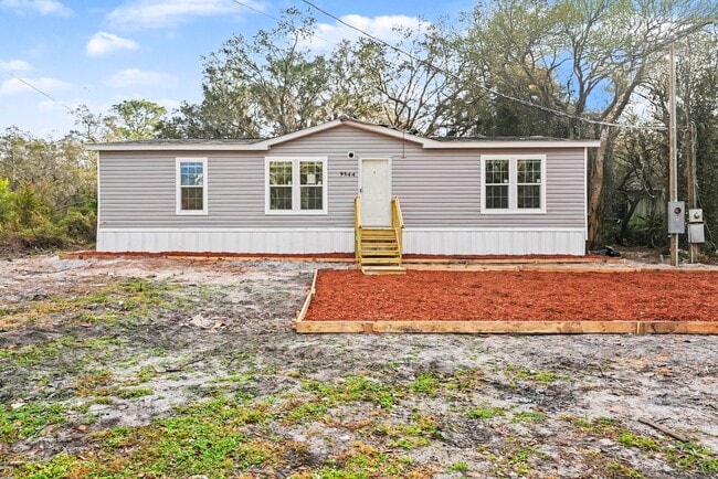 9544 Ellis St in New Port Richey, FL - Building Photo - Building Photo
