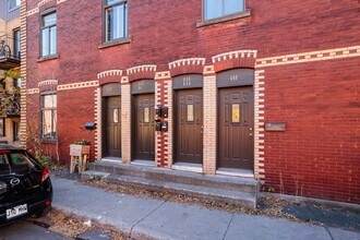 838 Hickson Rue in Verdun, QC - Building Photo - Building Photo