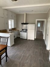 2102 Ernest St in Lake Charles, LA - Building Photo - Building Photo