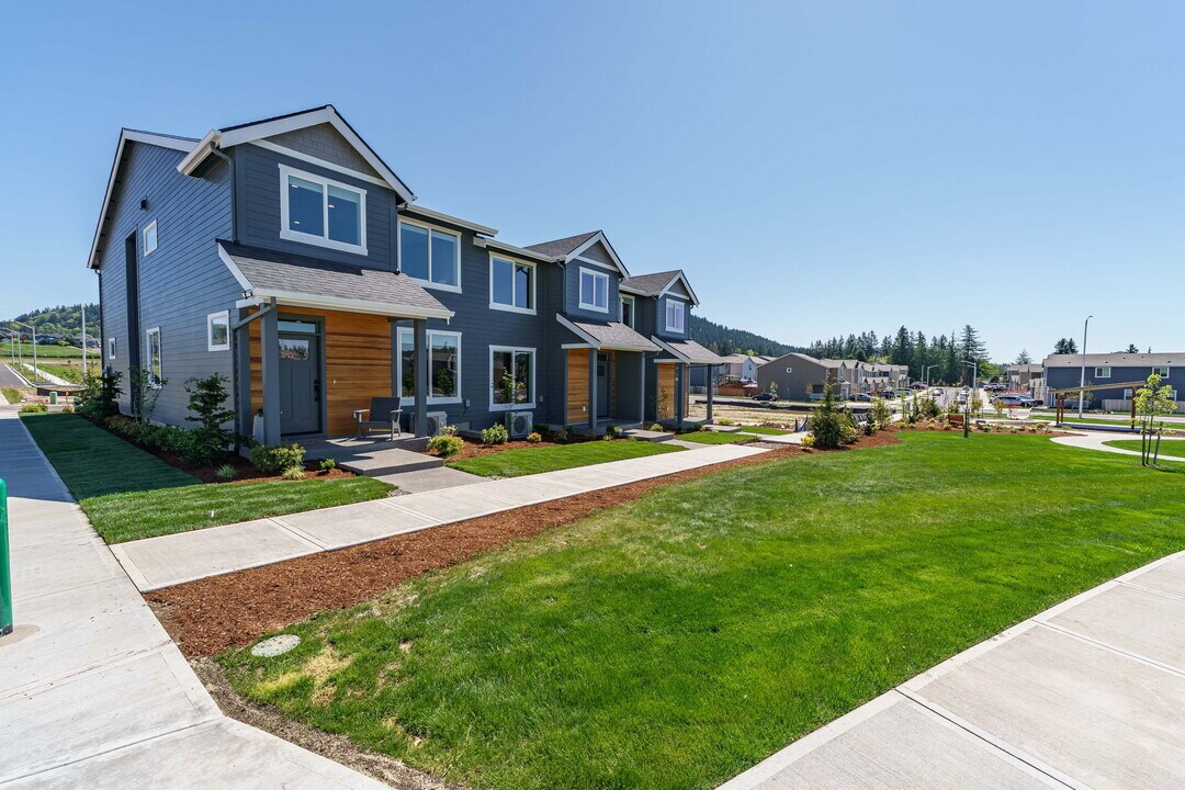 4027 SW Myrtle Aly in Gresham, OR - Building Photo