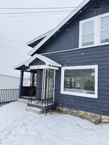 361 Coos St, Unit 1 in Berlin, NH - Building Photo