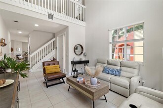 5343 SW 40th Ave in Davie, FL - Building Photo - Building Photo