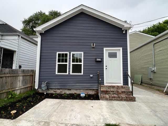 property at 609 E Caldwell St