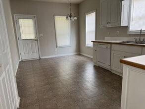 1216 Stoneridge Ln in Rocky Mount, NC - Building Photo - Building Photo