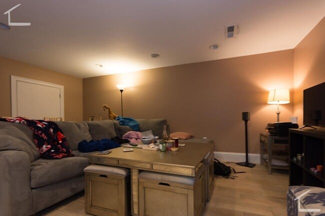 17 St Lukes Rd in Boston, MA - Building Photo - Building Photo