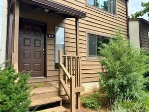 319 Harvest Dr in Charlottesville, VA - Building Photo - Building Photo