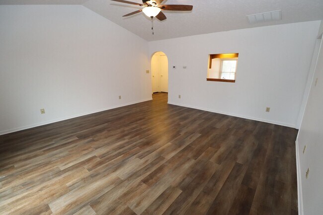 11156 Fall Dr in Indianapolis, IN - Building Photo - Building Photo