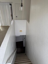 600 1st St, Unit #2 in Hermosa Beach, CA - Building Photo - Building Photo