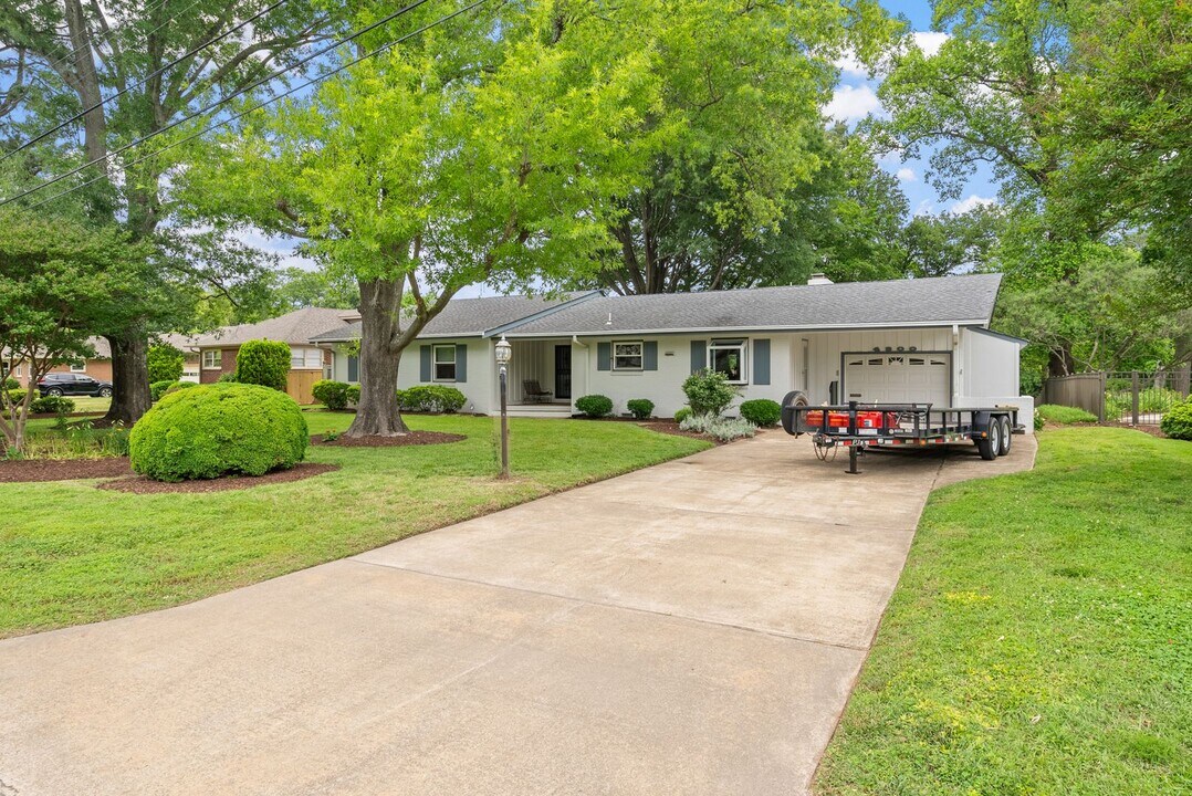 4300 Ben Gunn Rd in Virginia Beach, VA - Building Photo