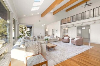 515 NW D St in Bentonville, AR - Building Photo - Building Photo