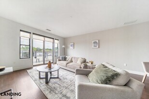 12312 Mayfield Rd in Cleveland, OH - Building Photo