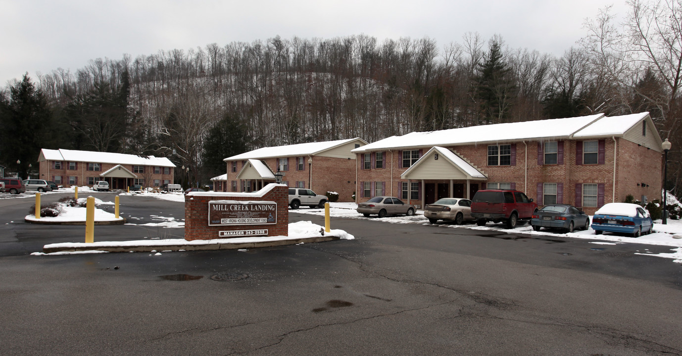 Mill Creek Landing in Charleston, WV - Building Photo