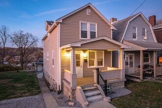 354 Gregg St in Carnegie, PA - Building Photo - Building Photo