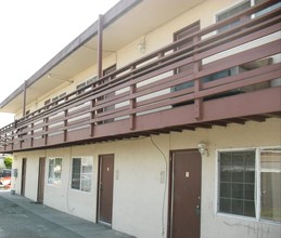 463 Hale Ave in Oakland, CA - Building Photo - Building Photo