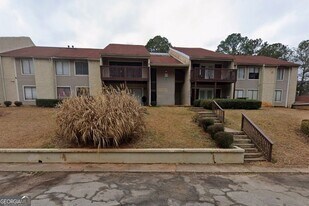 3575 Oakvale Rd in Decatur, GA - Building Photo