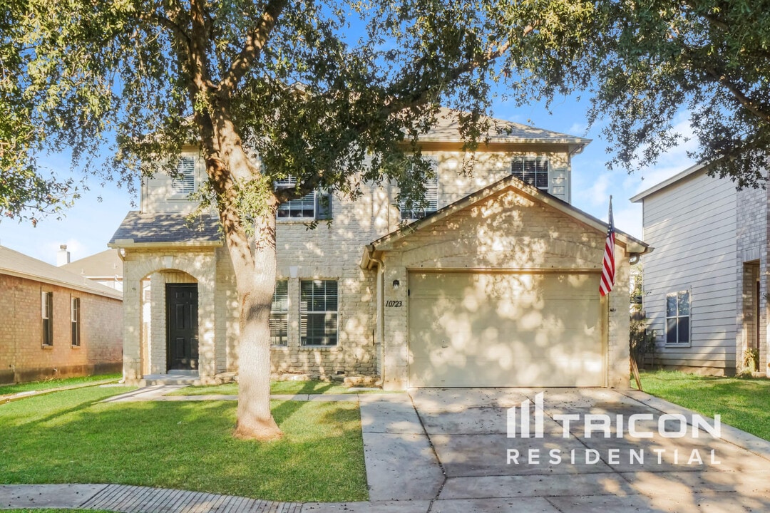 10723 Terrace Crest in San Antonio, TX - Building Photo