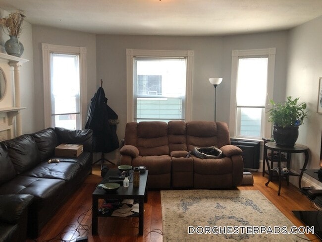 18 Hinckley St, Unit 1