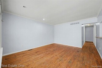 21046 Wakedon St in Southfield, MI - Building Photo - Building Photo