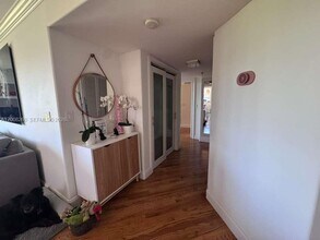 2400 SW 3rd Ave in Miami, FL - Building Photo - Building Photo