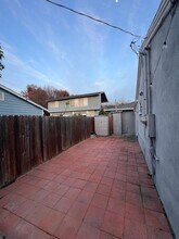 2022 Pomona Ave in Costa Mesa, CA - Building Photo - Building Photo