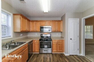 531 Judith Court. in Mcdonough, GA - Foto de edificio - Building Photo