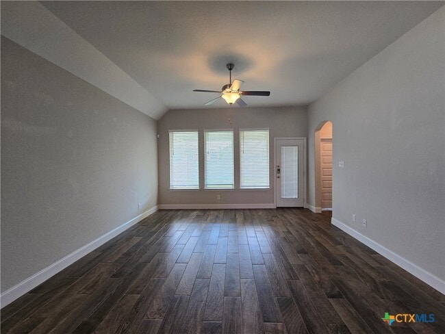 1324 Spring Row St in New Braunfels, TX - Building Photo - Building Photo