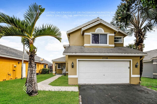 property at 2716 Arrowwood Ct