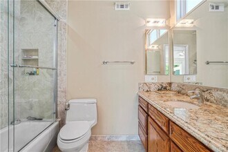 24206 St Edens Cir in Los Angeles, CA - Building Photo - Building Photo