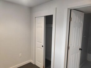 4539 Smith Rd, Unit 1 in Cincinnati, OH - Foto de edificio - Building Photo