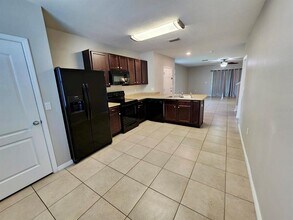 335 Arbor Lakes Dr in Davenport, FL - Building Photo - Building Photo